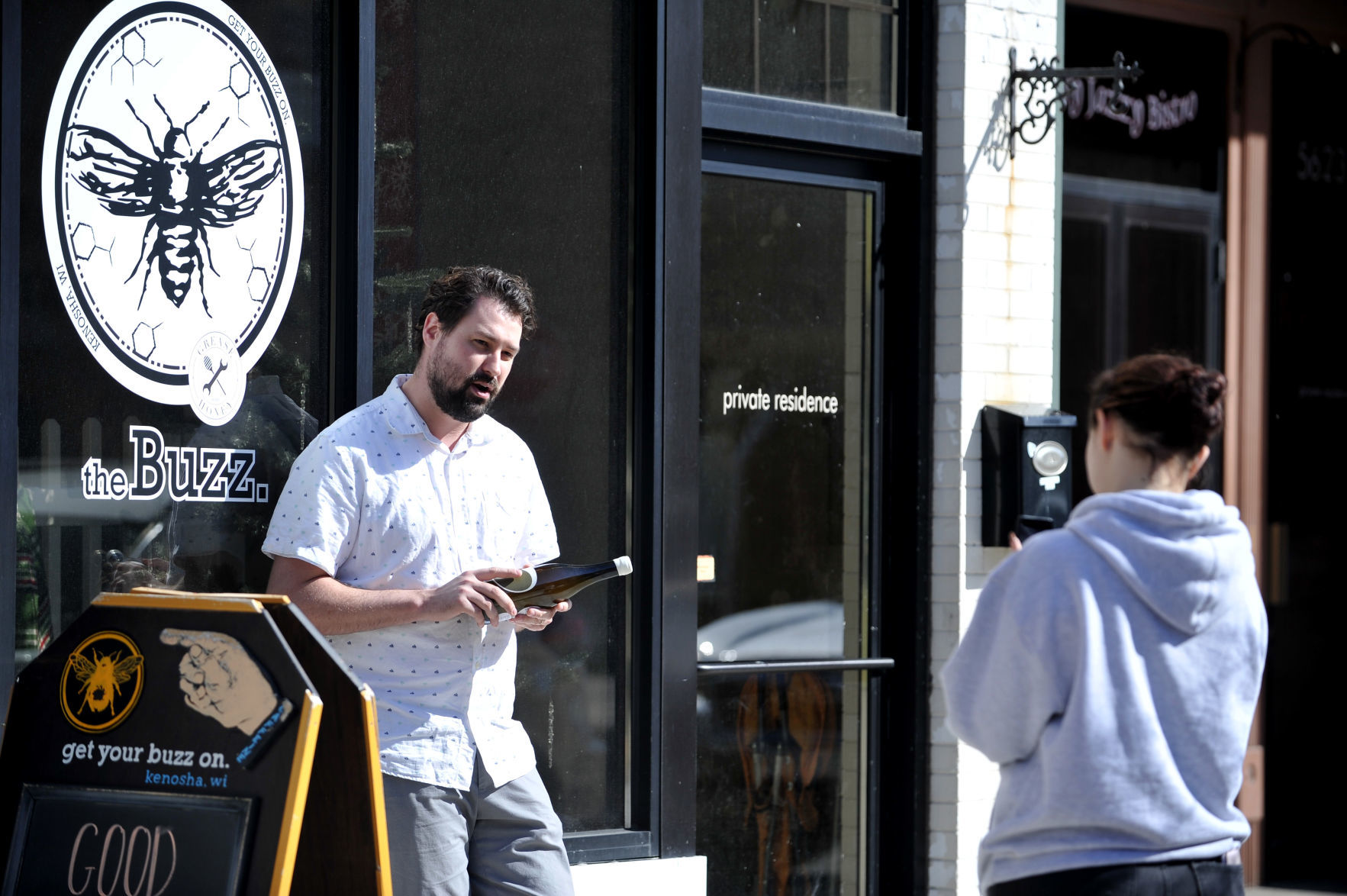 RESTAURANTS CURBSIDE SERVICE